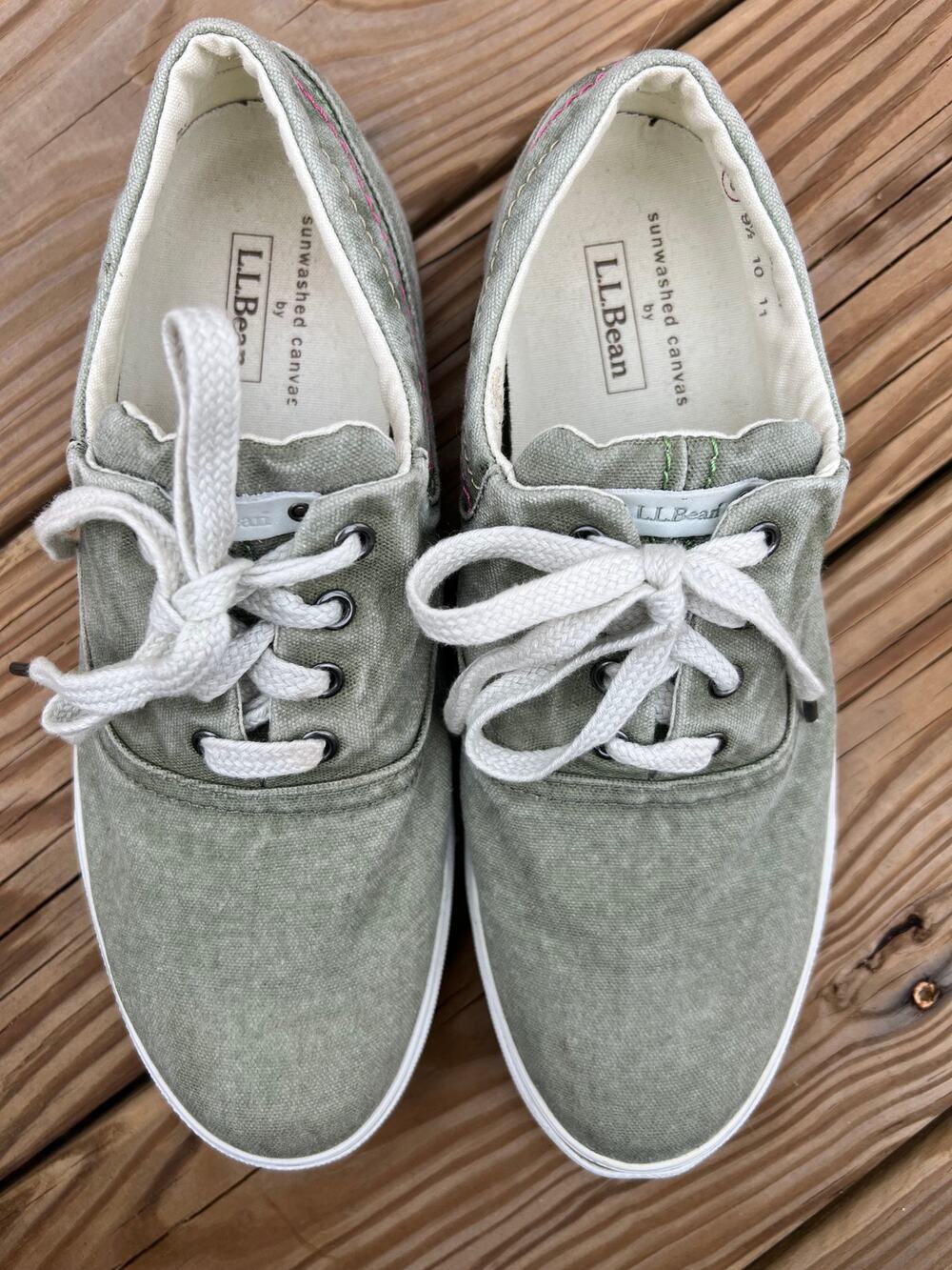 LL Bean Women's Sunwashed Canvas Oxford Sneakers with embroidery stitching 9